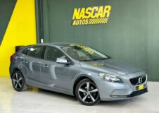 VOLVO V40 2.0 D2