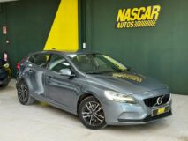 VOLVO V40 2.0 D2