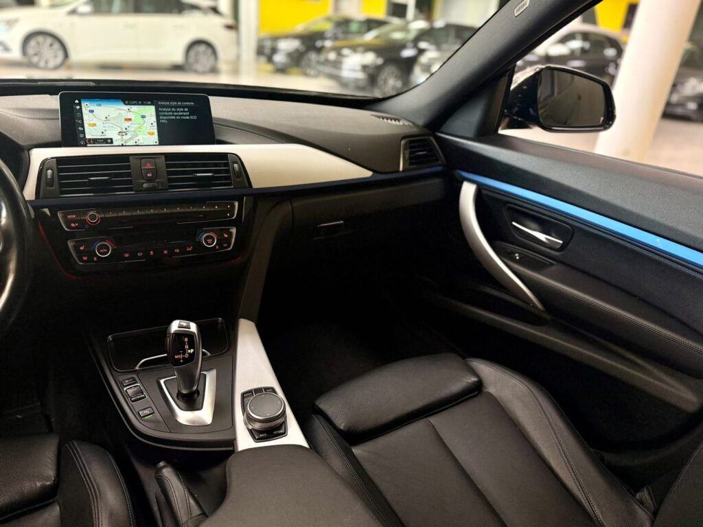 BMW Serie 3 318d Gran Turismo M Sport 2019 salpicadero