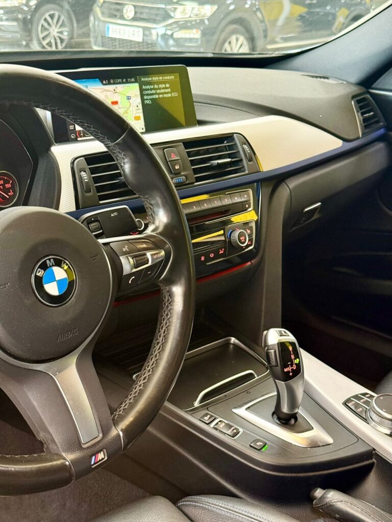 BMW Serie 3 318d Gran Turismo M Sport 2019 volante M y cambio automático