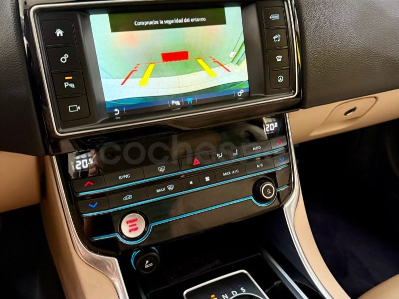 JAGUAR XE 2.0 AJ200D Diesel RWD Prestige 2016 foto 9