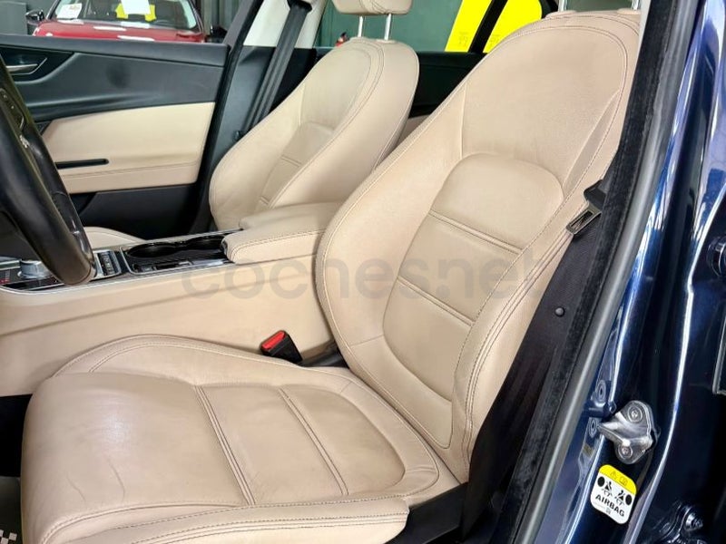 JAGUAR XE 2.0 AJ200D Diesel RWD Prestige 2016 foto 13