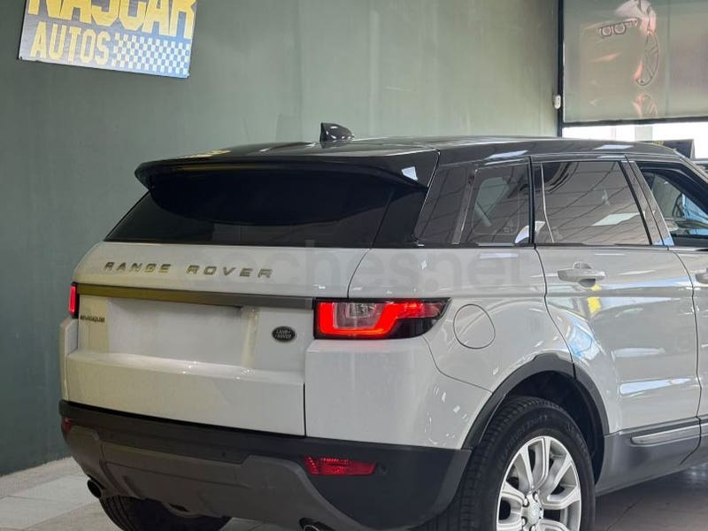 Range Rover Evoque 2.0 TD4 4x4 Pure 2018 de segunda mano en Valencia - foto 9
