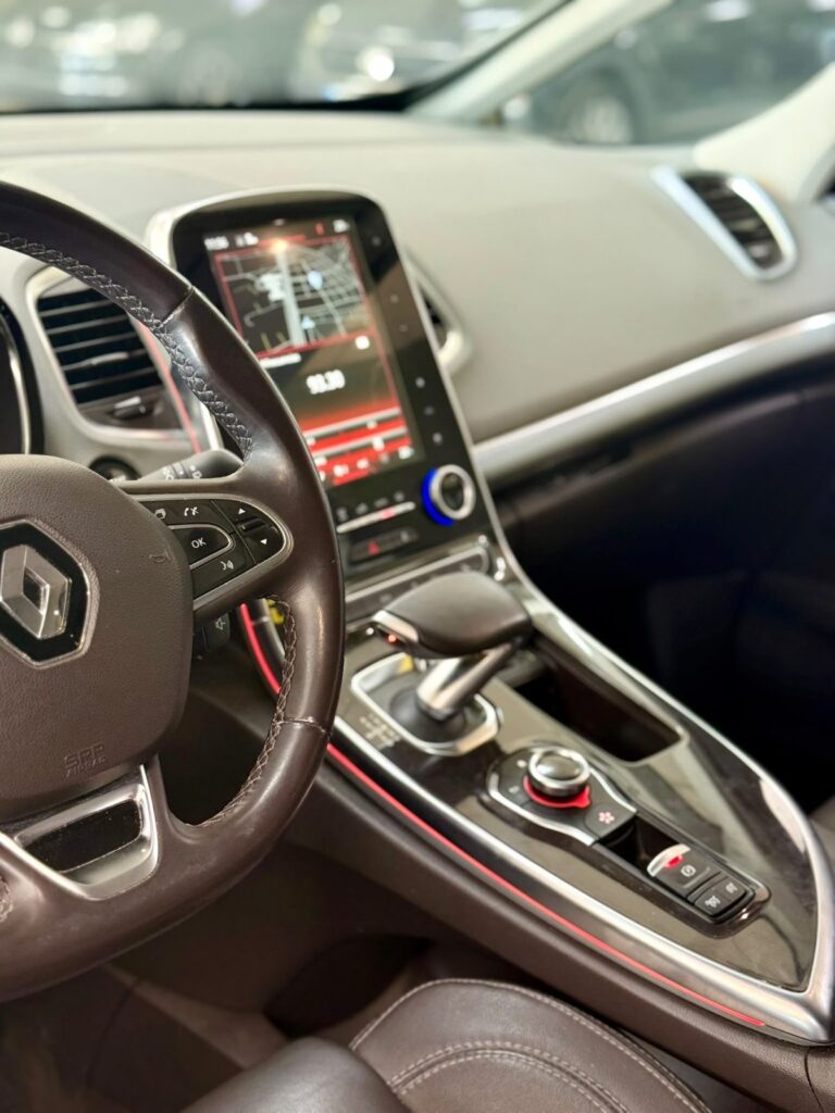 Renault Espace Zen dCi 160 EDC 2016 consola central