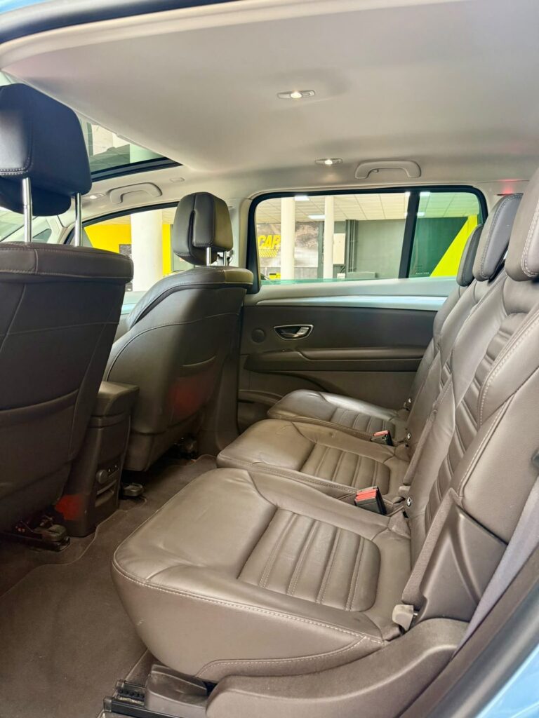Renault Espace Zen dCi 160 EDC 2016 asientos traseros