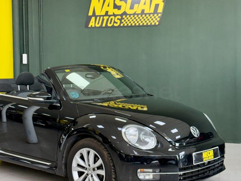 VOLKSWAGEN Beetle Cabrio Design 2.0 TDI BMT 2016 foto 4