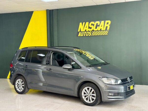 VOLKSWAGEN Touran Advance 1.6 TDI