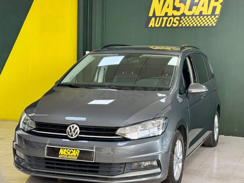 VOLKSWAGEN Touran Advance 1.6 TDI 2018 foto 2