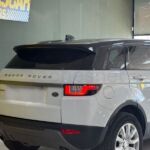 Range Rover Evoque 2.0 TD4 4x4 Pure 2018 de segunda mano en Valencia - foto 9