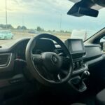 Renault Trafic 2.0 dCi 150 6 plazas 2021 puesto de conducción